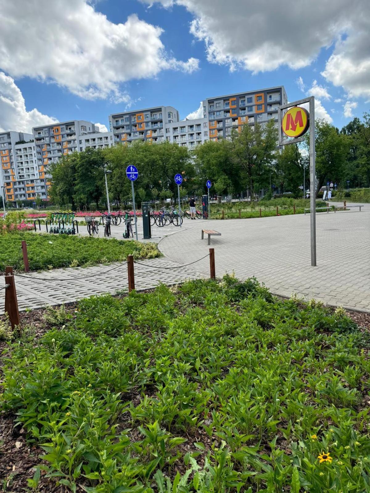 Apartment Metro Slodowiec Free Parking ワルシャワ エクステリア 写真